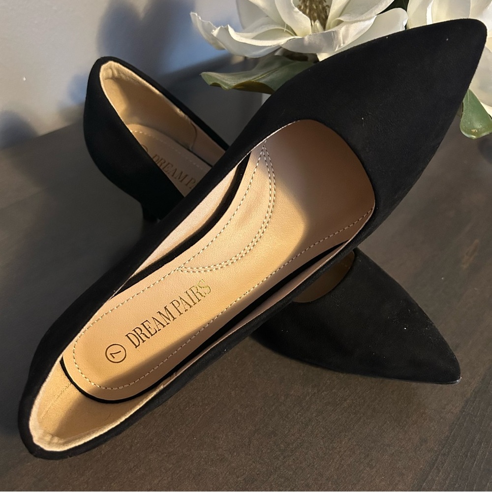 Dream Pairs Faux Suede Black Pointed Toe Kitten Heels